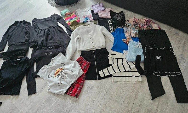Lot de vêtements fille
